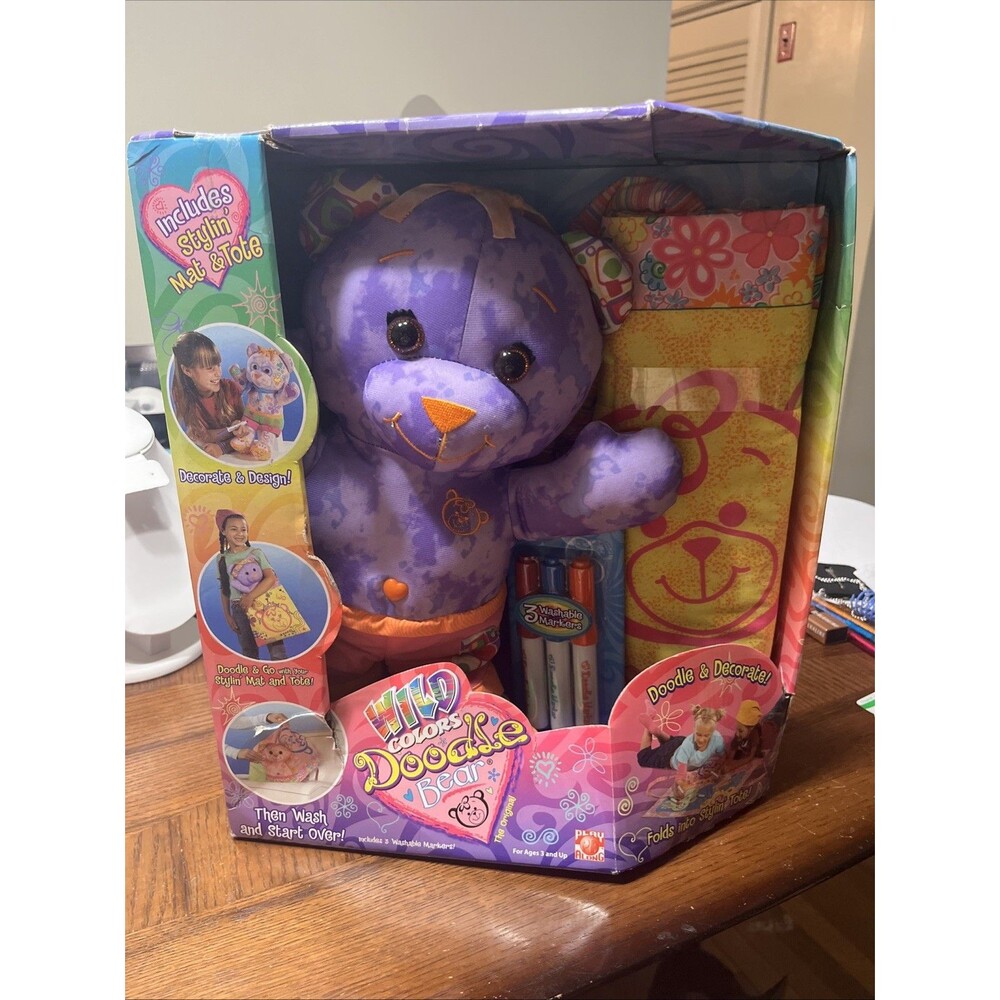 DOODLE BEAR WILD COLORS 2006 NEW INCLUDES STYLING MAT AND TOTE RARE HTF